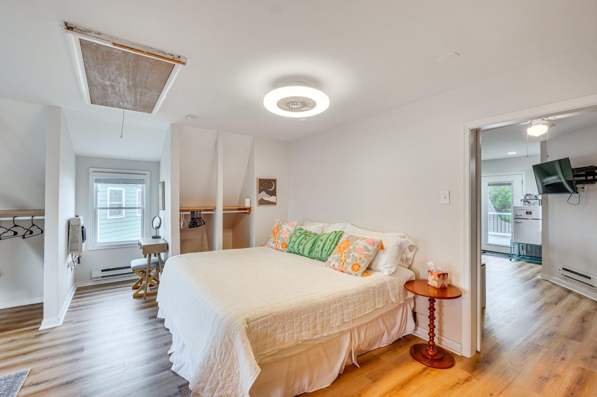 Epic Brunswick Apartment, Deck With Private Hot Tub! Buitenkant foto