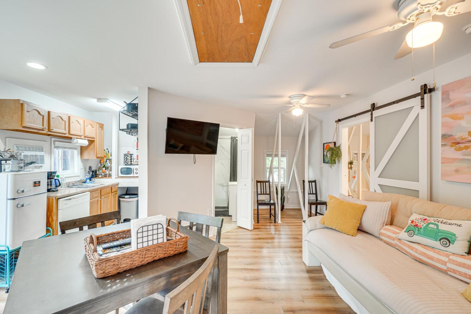Epic Brunswick Apartment, Deck With Private Hot Tub! Buitenkant foto